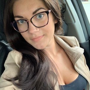 Meet your Posher, Hailey